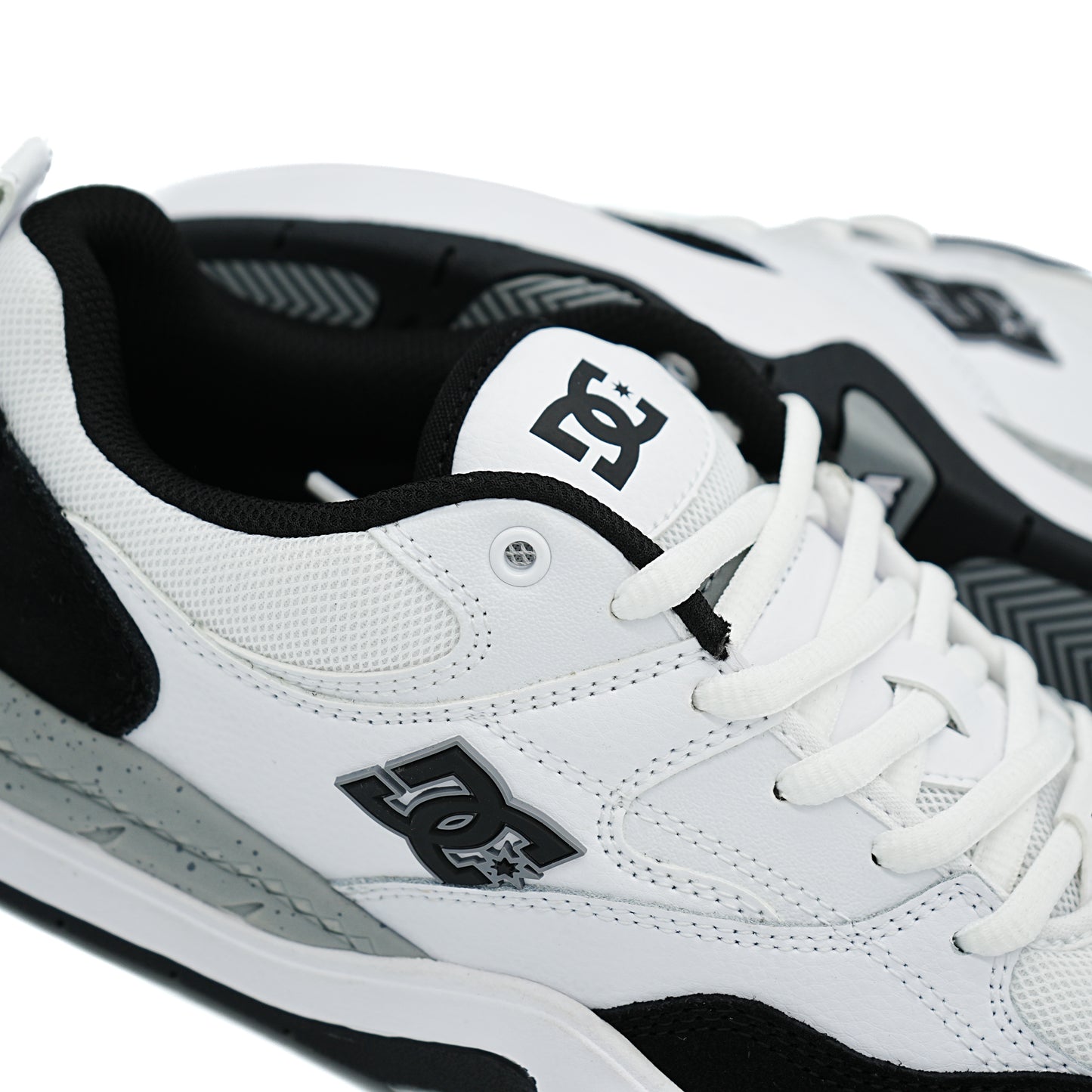DC Ascend S - White/Black
