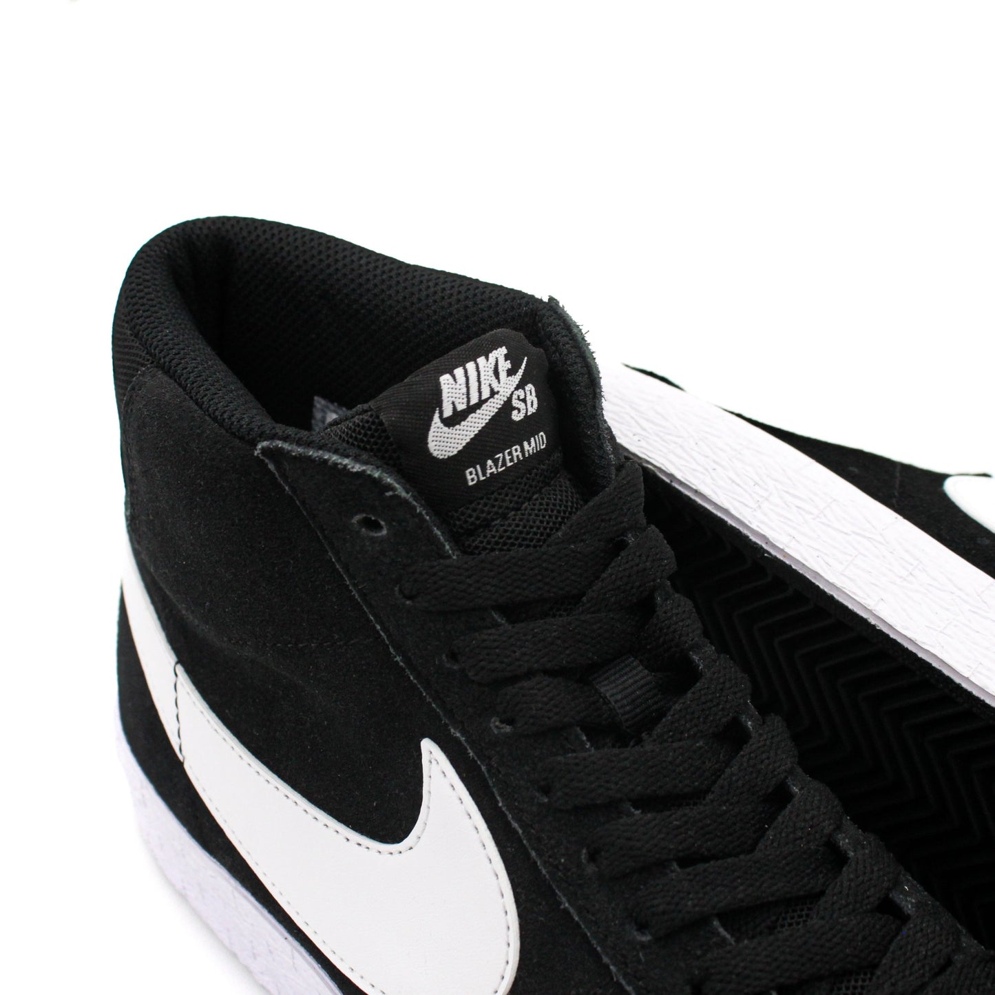 Nike SB Blazer Mid- Black/White