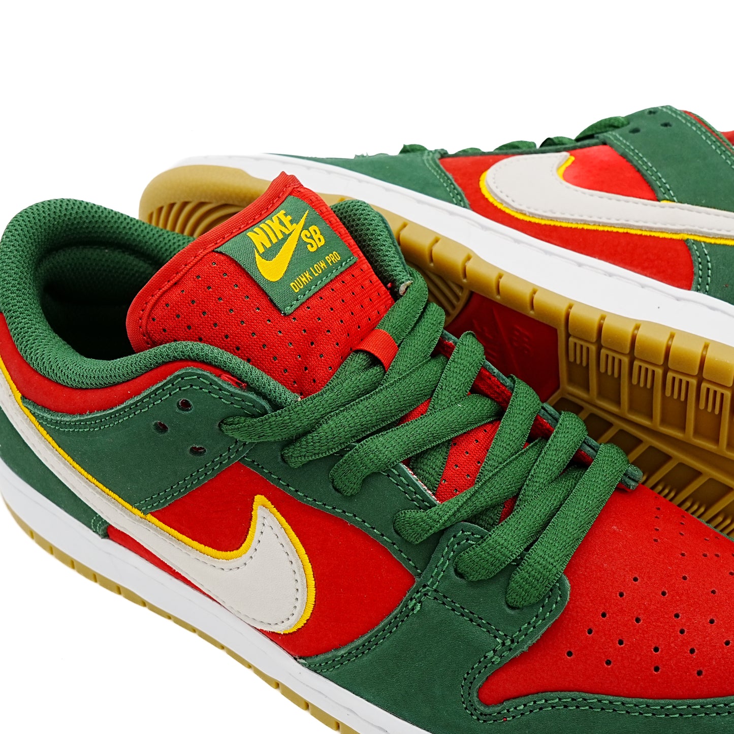 Nike SB Dunk Low Pro - Fir / Fire Red