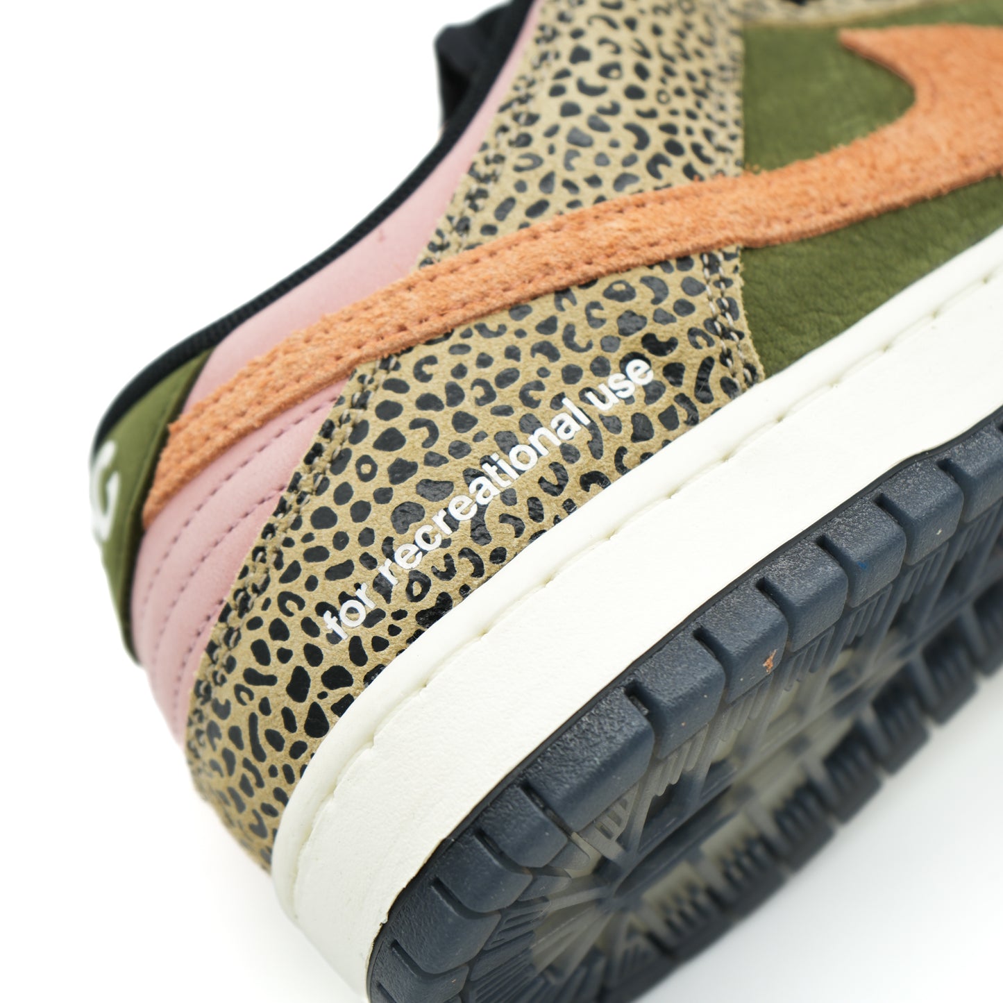 Nike SB Dunk Low Pro - Arts and Rec