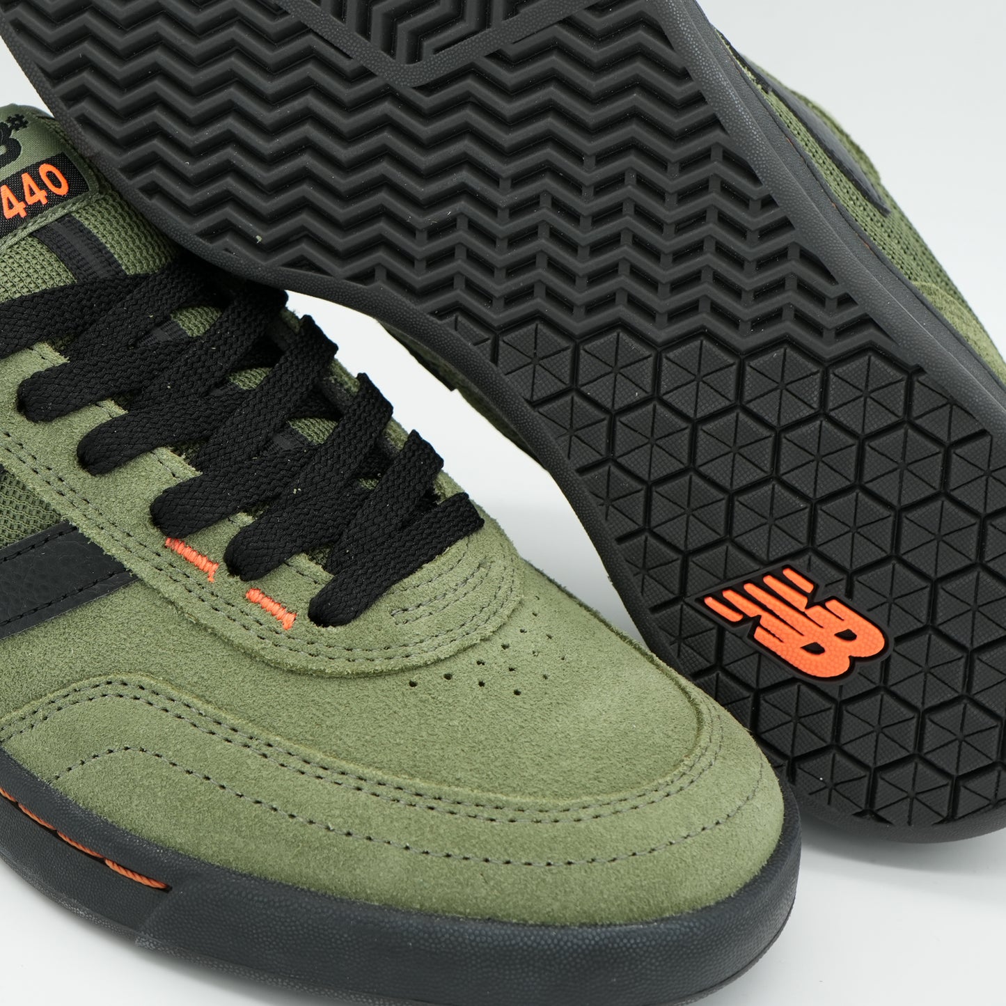New Balance 440v2 - Green / Black