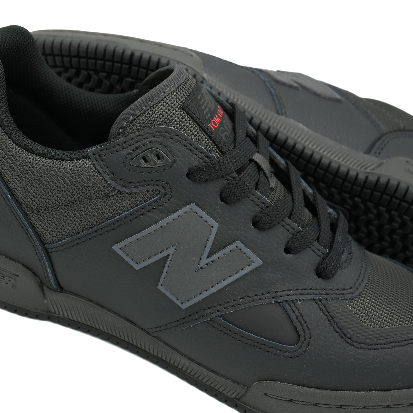 New Balance Tom Knox 600 - Black / Orange