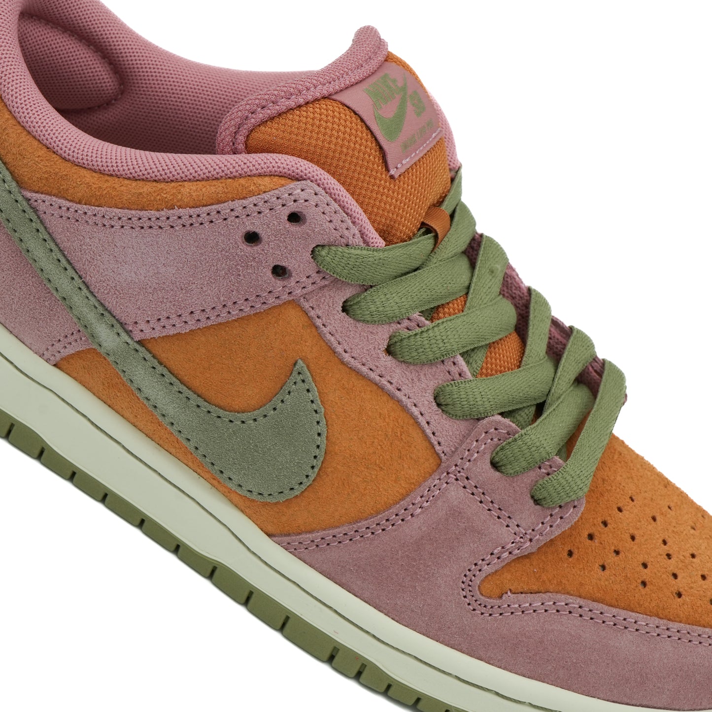 Nike SB Dunk Low Pro - Pink Stardust / Neutral Olive