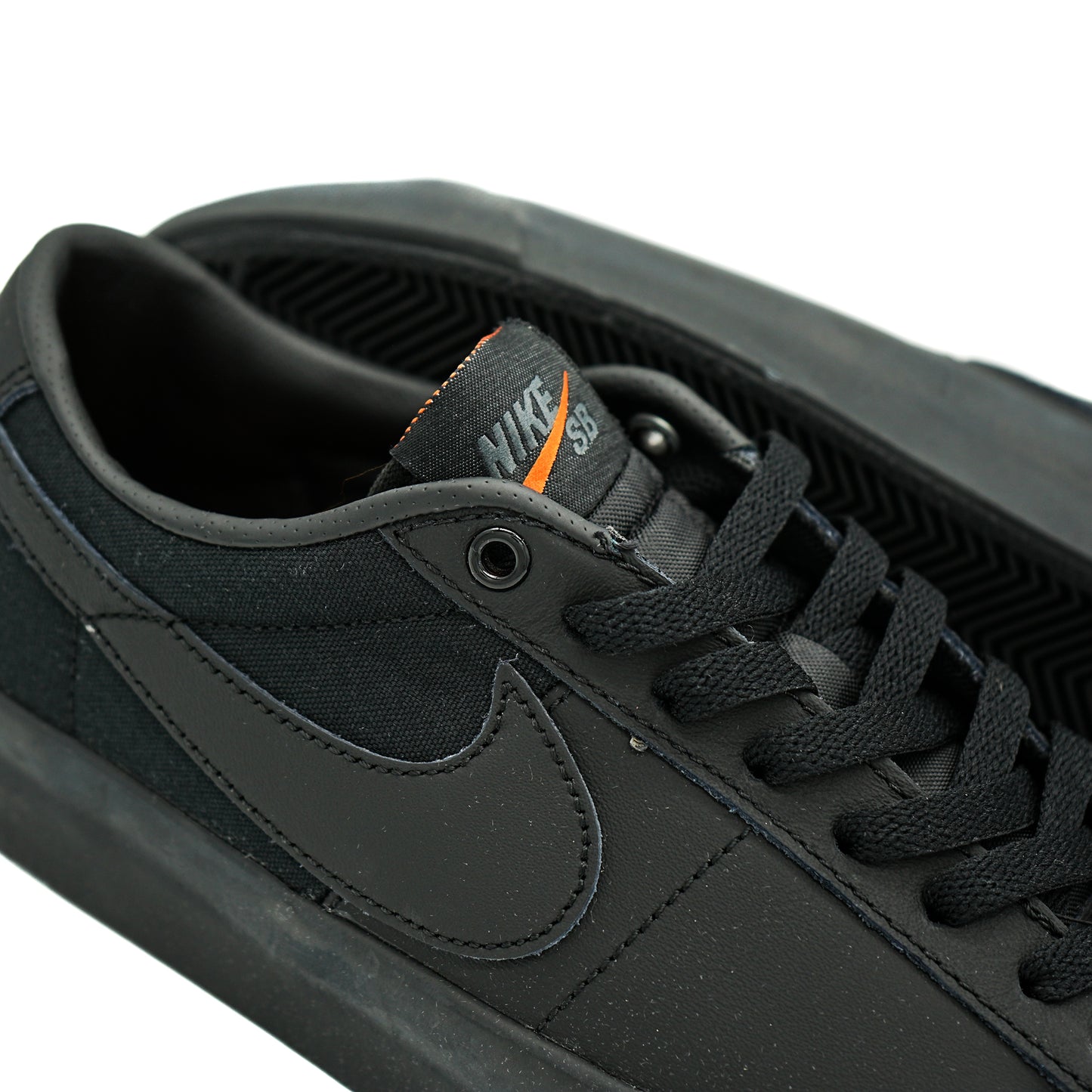 Nike SB Zoom Blazer Low Pro GT ISO - Black/Black