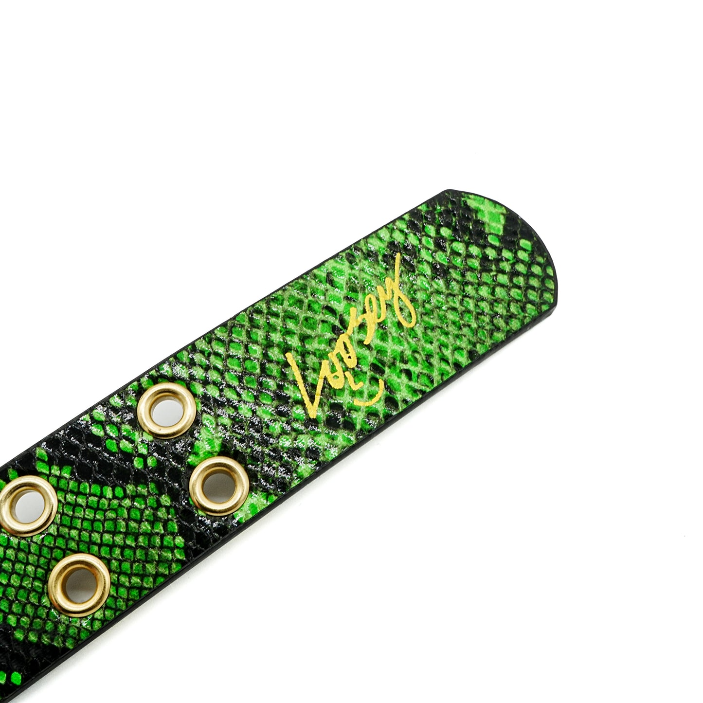 Loosey Snake Skin Grommet Belt