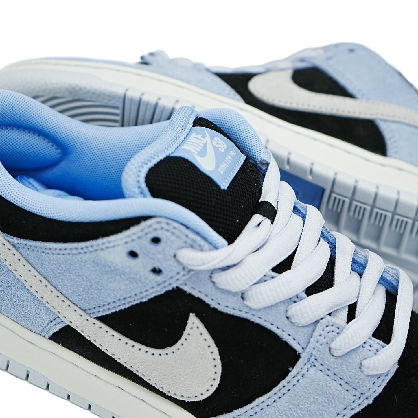 Nike SB Dunk Low - Aluminum