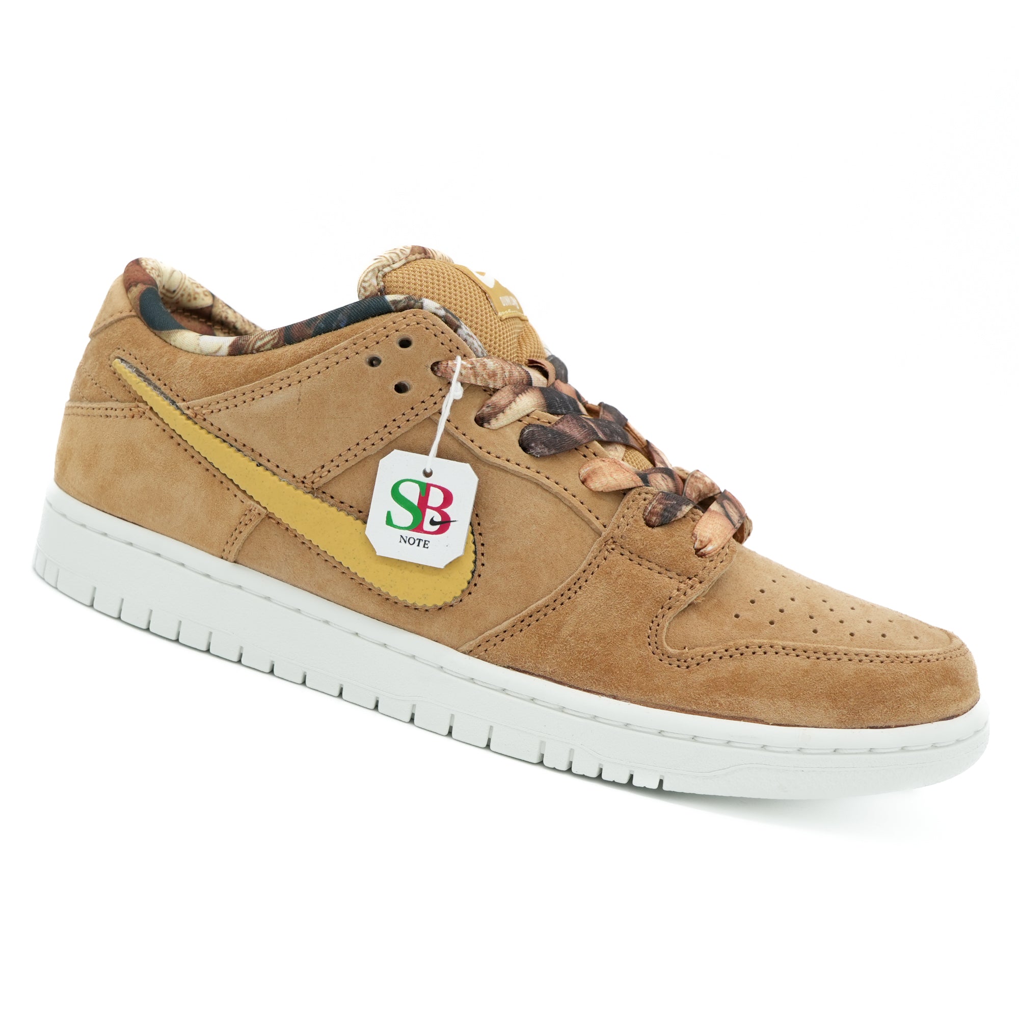 NOTE Manchester X Nike SB Dunk Low Pro - Flax / Summit White