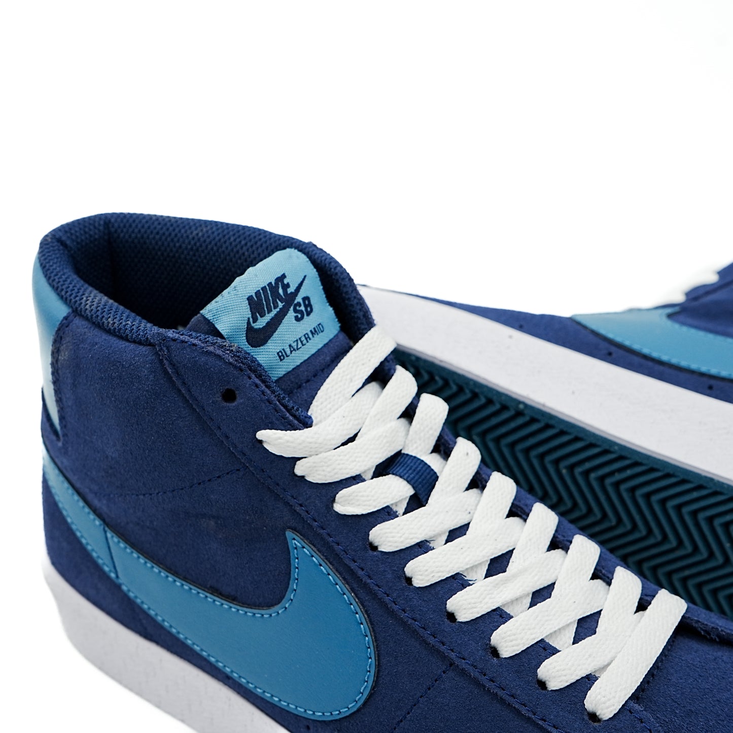 Nike SB Blazer Mid Midnight Navy/Noise Aqua