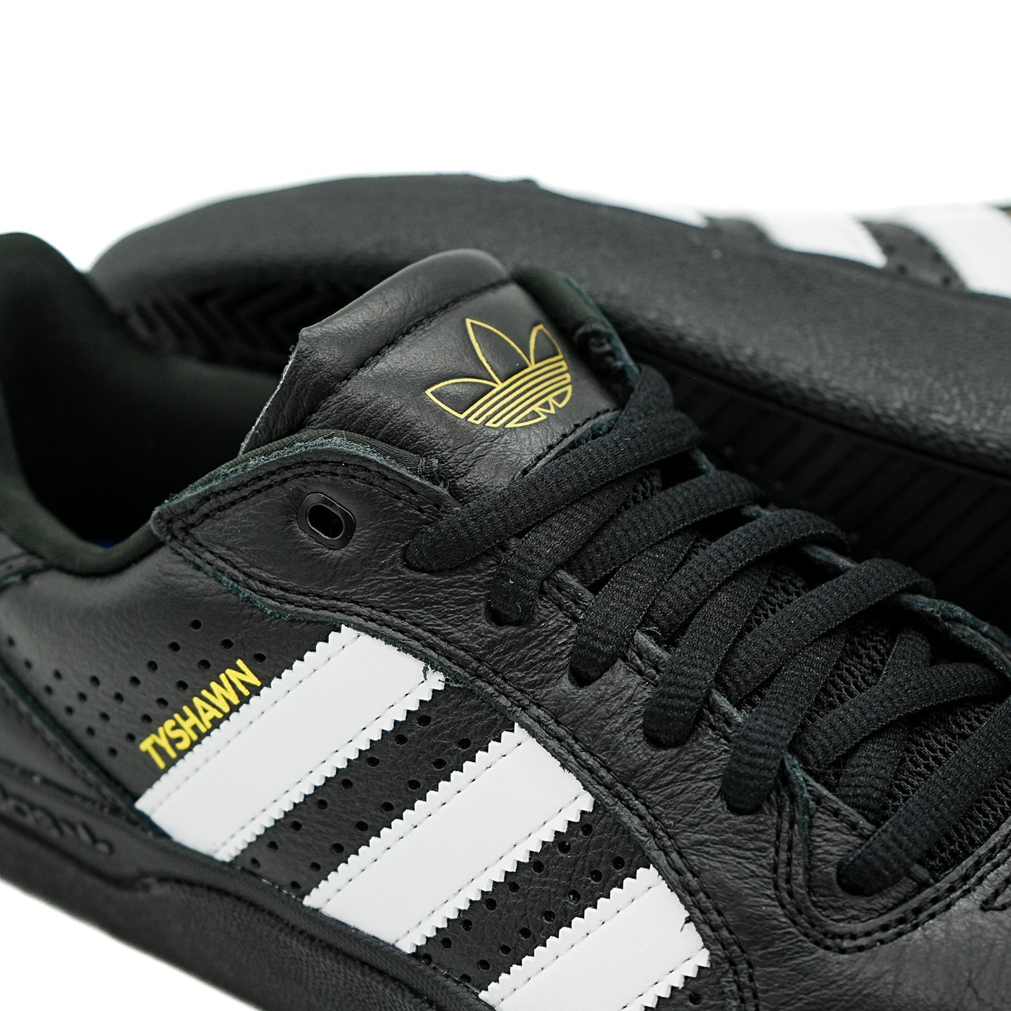 Adidas Tyshawn Low - Black/Black