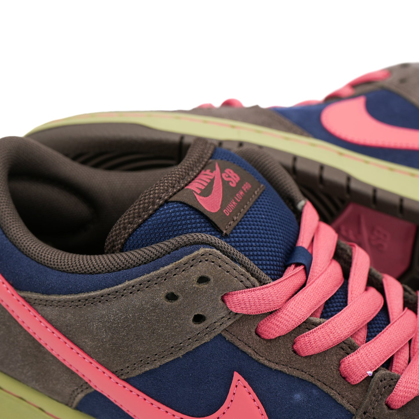 Nike SB Dunk Low Pro - Baroque Brown/Adobe