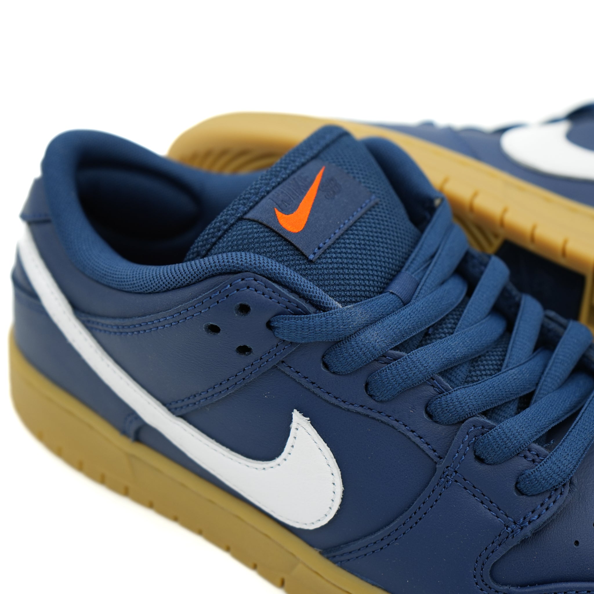 Nike SB Dunk Low - Navy/Gum ISO – Time Machine Skateshop