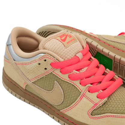 Nike SB Dunk Low Pro - Natural Beige / Light Brown / Blaze Orange