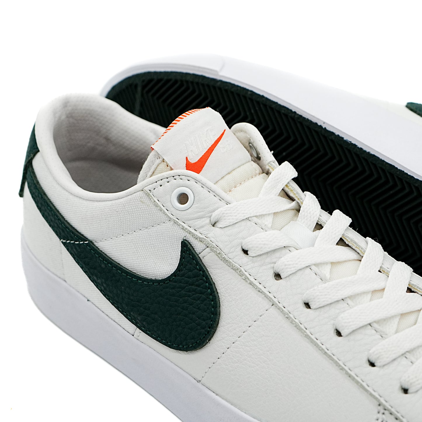 Nike SB Blazer Low Pro GT ISO - White/Green