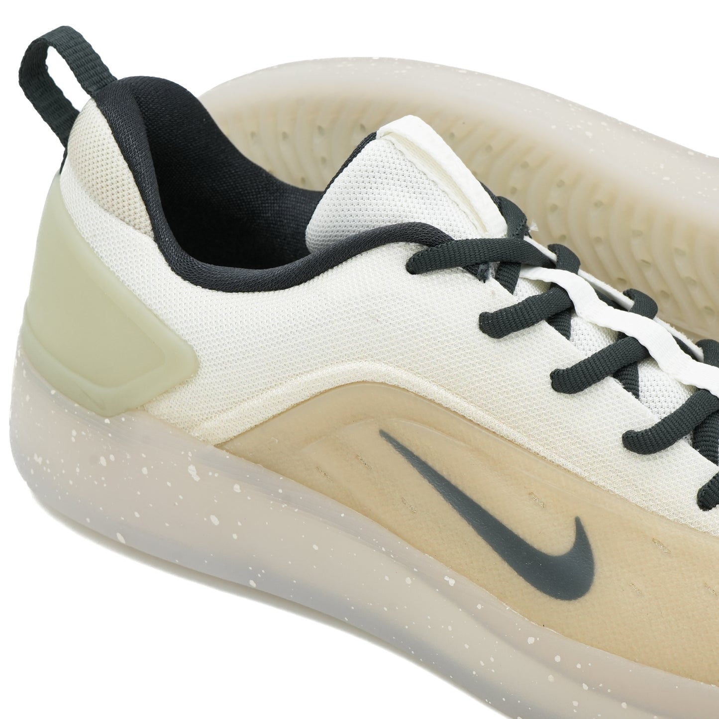 Nike SB Zoom Nyjah 4 - Desert Khaki / Light Orewood