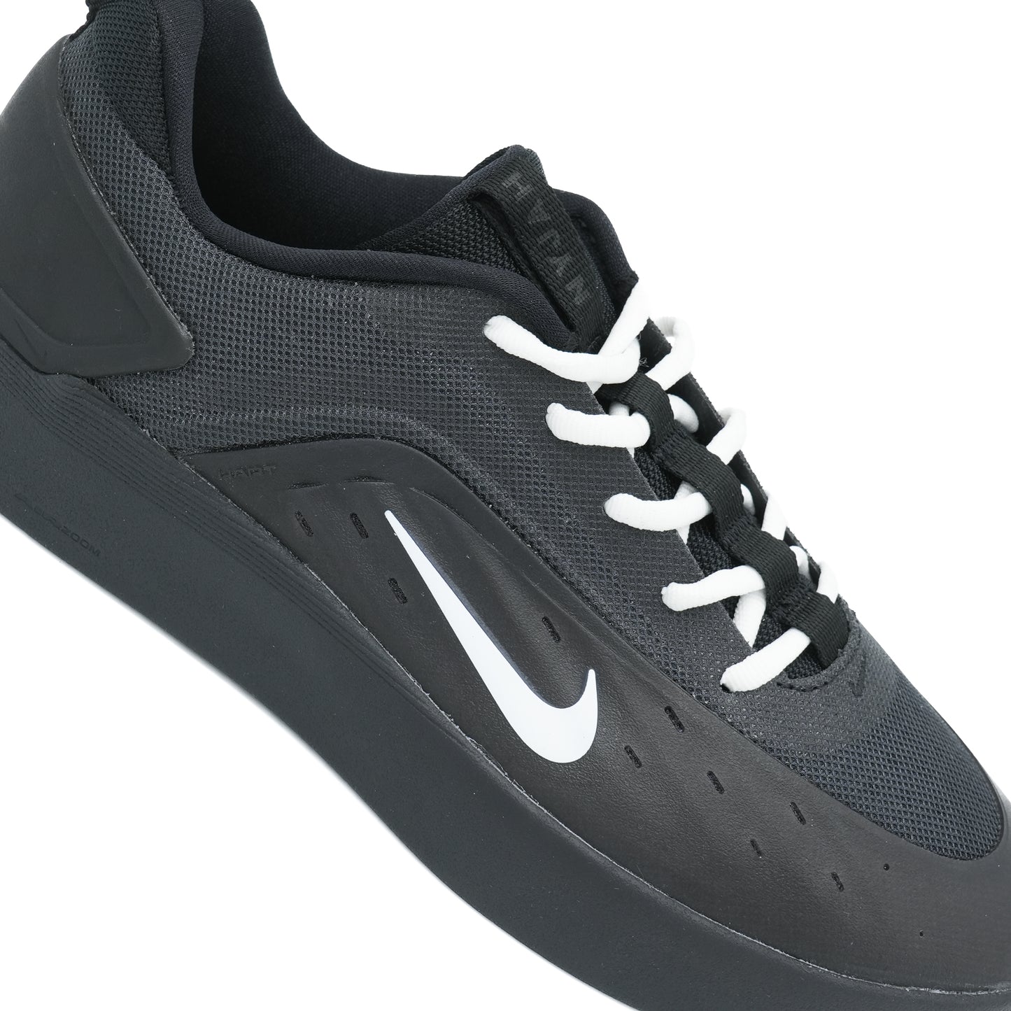 Nike SB Zoom Nyjah 4 - Black / Black / White