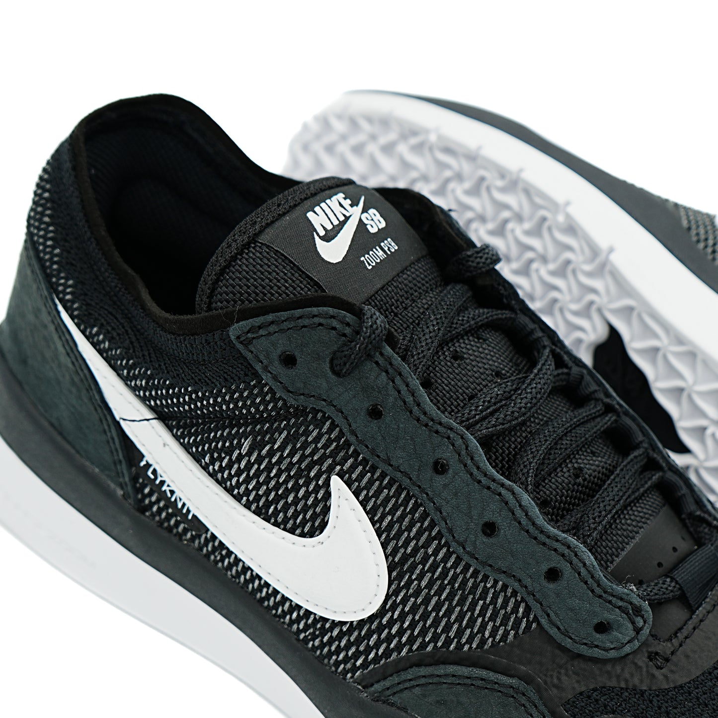 Nike SB PS8 - Black / White