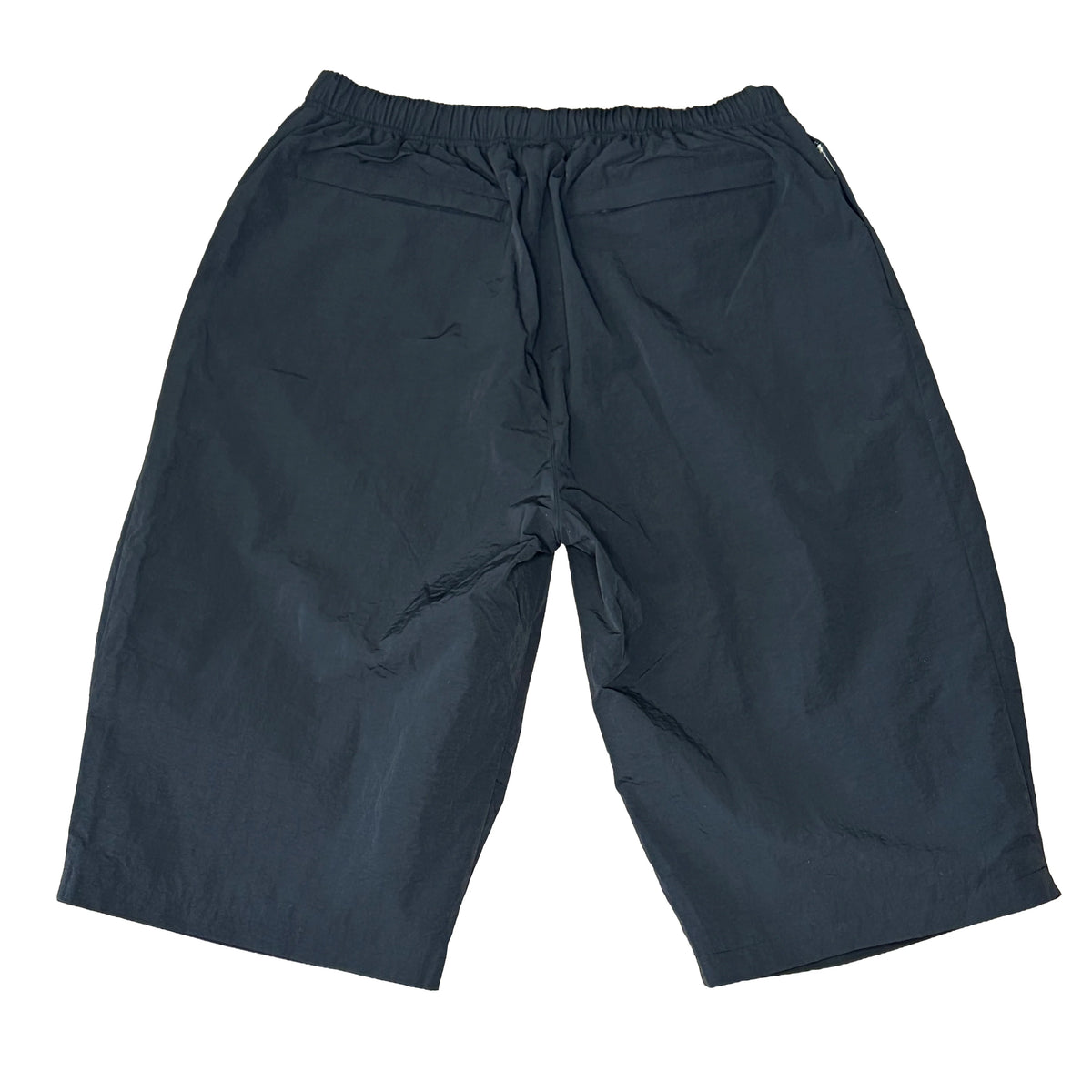 Petri Nylon Darted 3/4 Shorts - Black