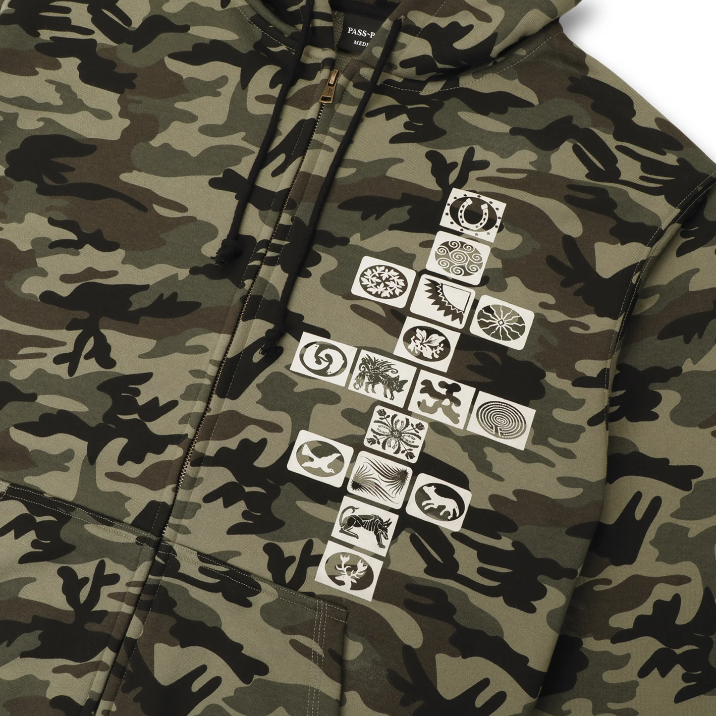 Passport Kollaasi Zip Hoodie - Woodland Camo